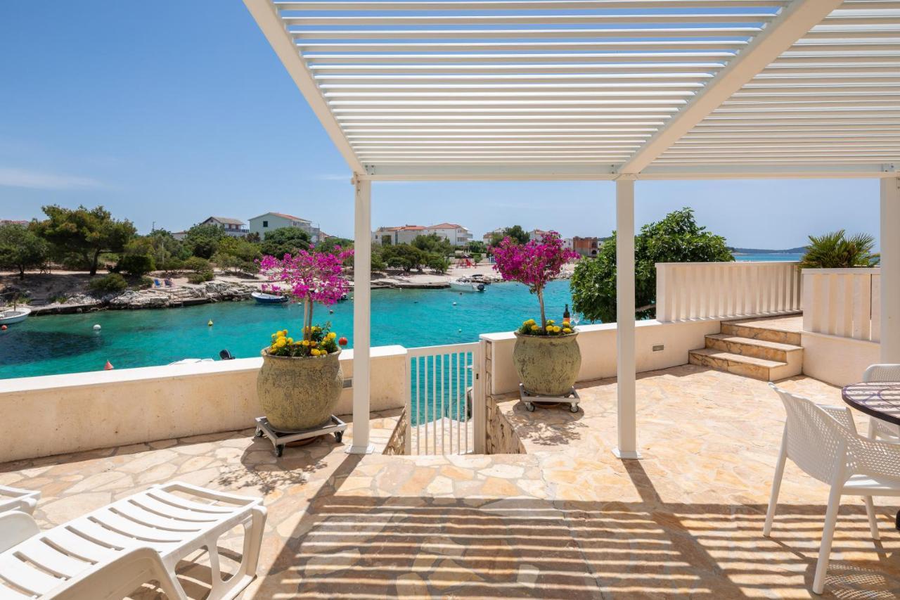 Vila Blanka Apartments Rogoznica  Dış mekan fotoğraf