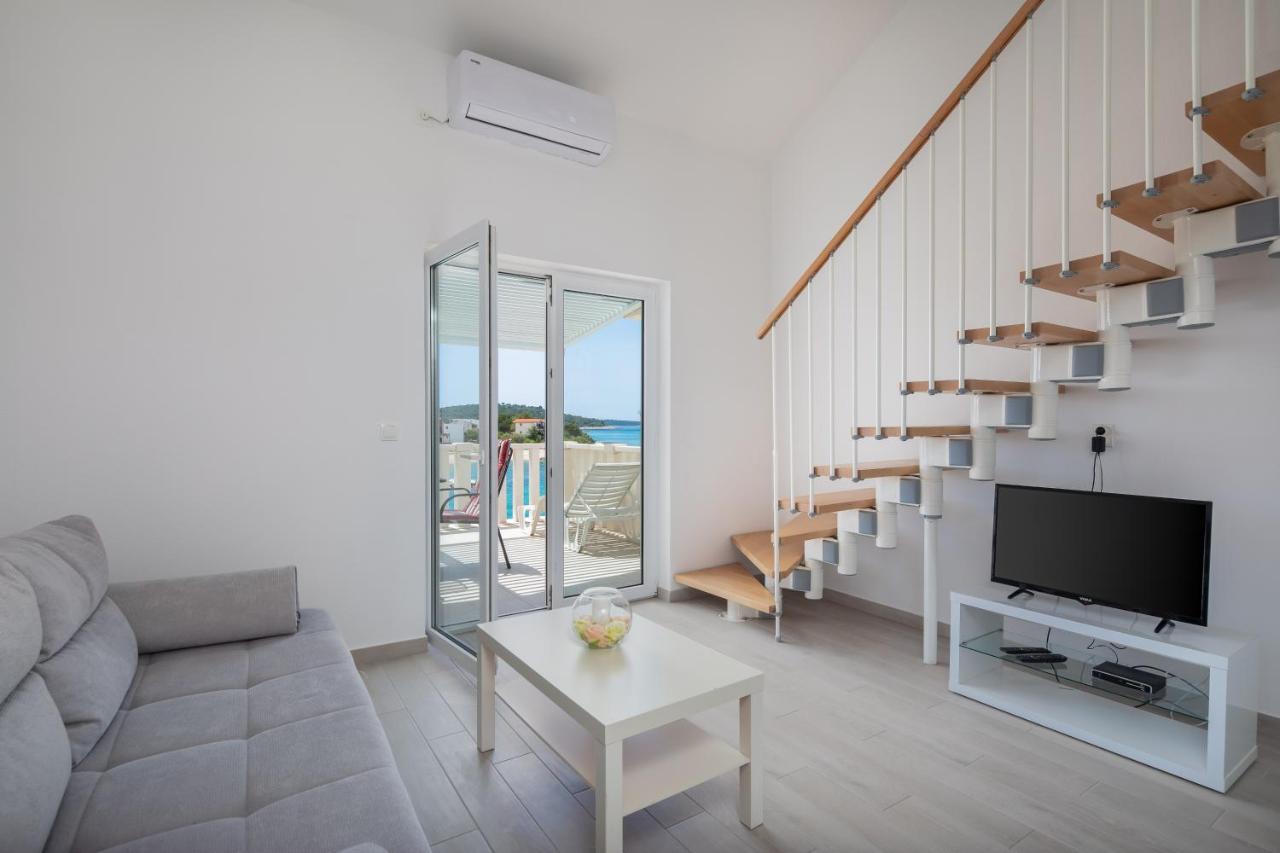 Vila Blanka Apartments Rogoznica  Dış mekan fotoğraf