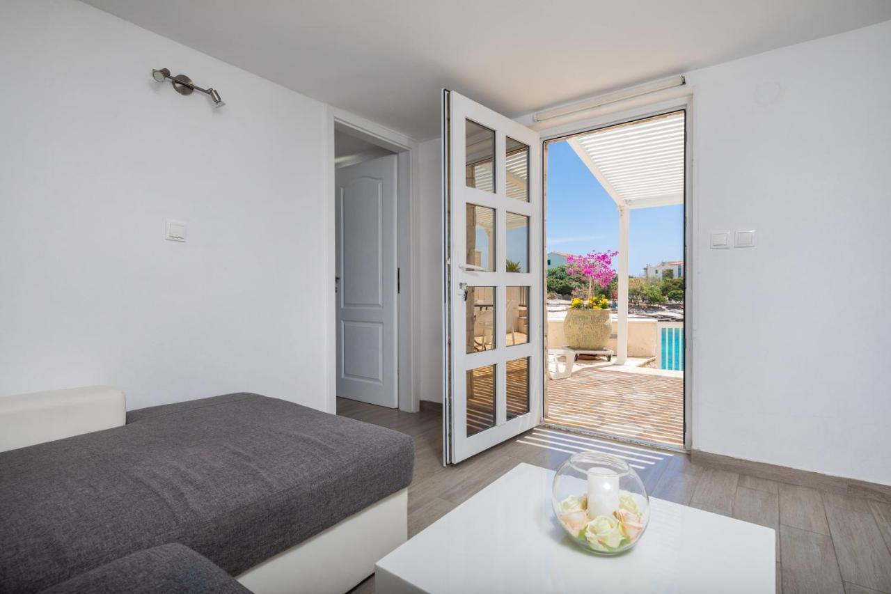 Vila Blanka Apartments Rogoznica  Dış mekan fotoğraf
